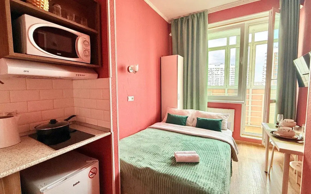 U Metro Pykhtino RK1 Apartments