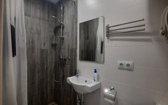 Studiya Ryadom s Metro Flat