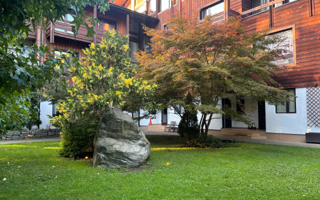 Квартира С отдельной спальней и балконом в центре Поляны