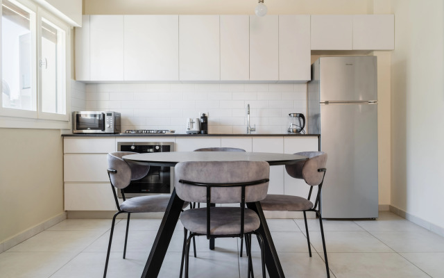 Blueground at Nahalat Bynamin ID10 Apartments