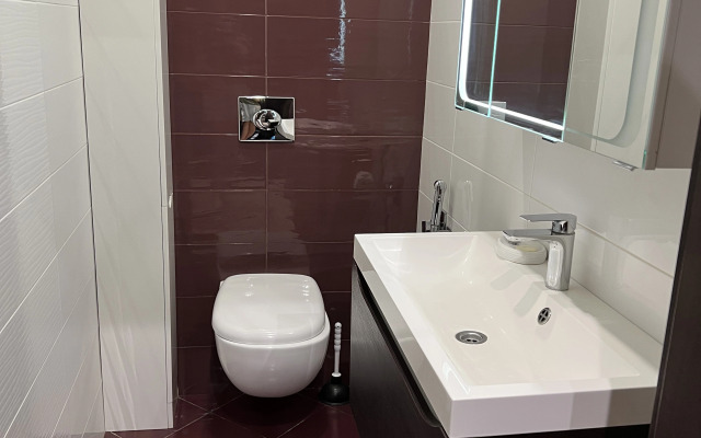 Bolshaya s Dizaynerskim Remontom v Tsentre Flat
