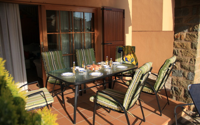 Mariposa Villa