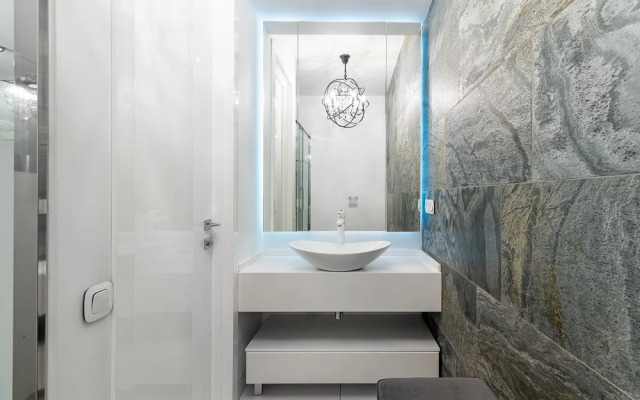 Апартаменты на первой линии главной набережной