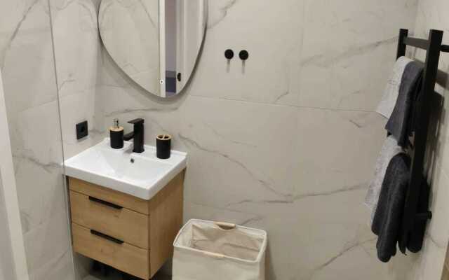 Na Staroshosseynoy 5 K7 Apartments