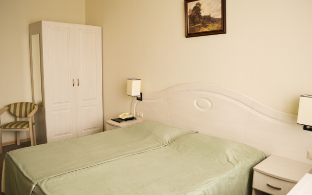 Forest Inn Hotel