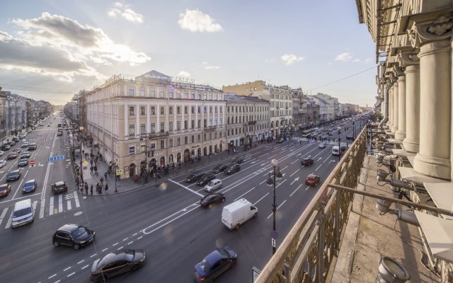 Lopatin Nevsky 100 Hotel