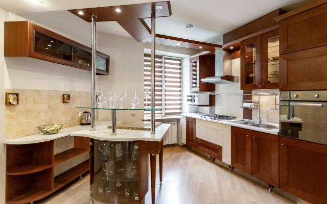 Lyuksovye Apartamenty Dve Spalni Dva Sanuzla Apartments