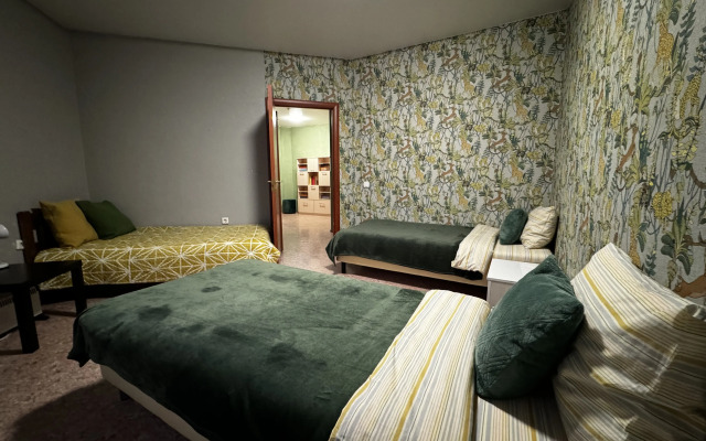 Dvukhkomnatnaya Na Frunze 29 U Guor Lokomotiv Flat