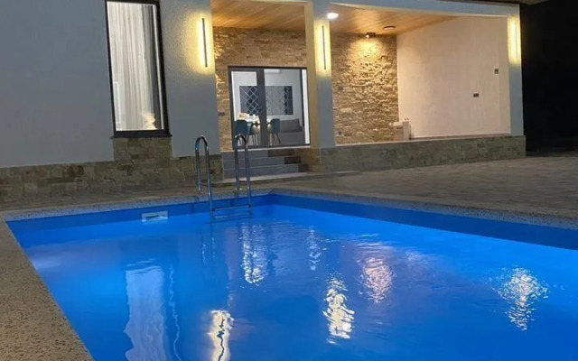 Частный дом на Лебединой