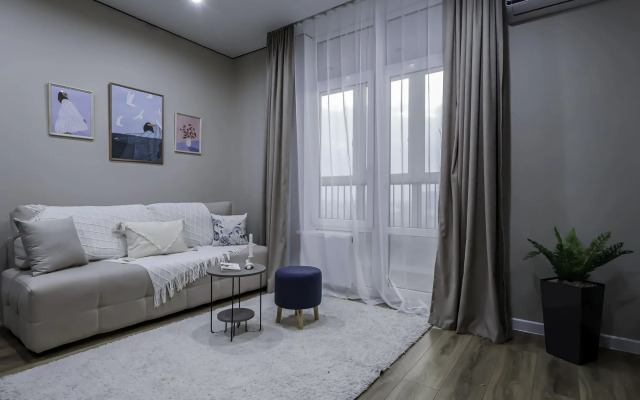 Квартира Green FOX в центре с дистанционным заселением