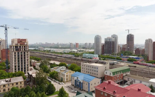 Na Dmitriya Shamshurina 29 Flat