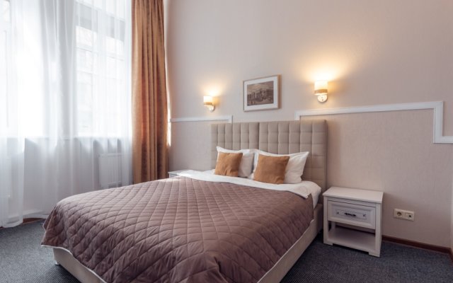 Отель Искра