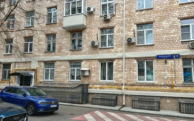 2-Komnatnaya Na Leontyevskom Pereulke Apartments