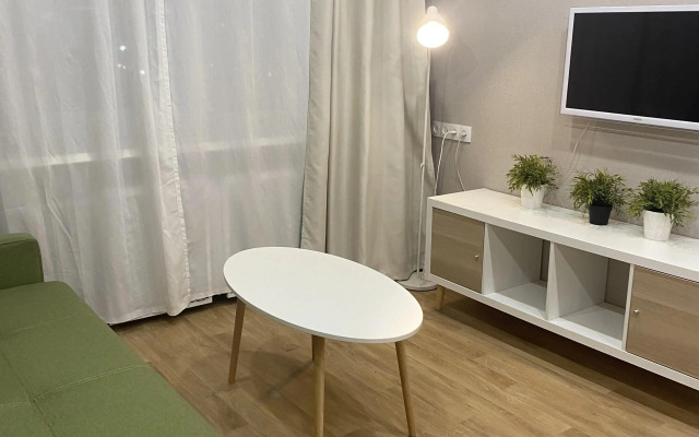 Klassnaya s Vidom na Vokzal Flat