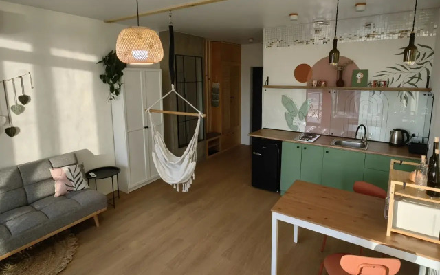 Boho Apartment Tropical Garden Apartments