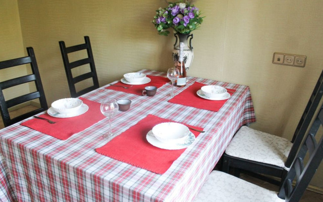 Na Ulitse Zhukovskogo 10 Flat