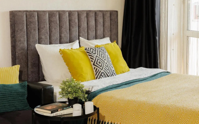 Квартира на Пр Победа Революции 128А