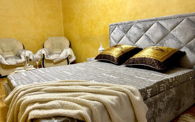 Апартаменты Mars Hotel Малахова 101