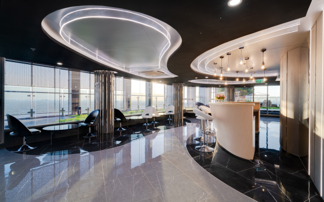 Oakwood Suites Tiwanon Bangkok Hotel