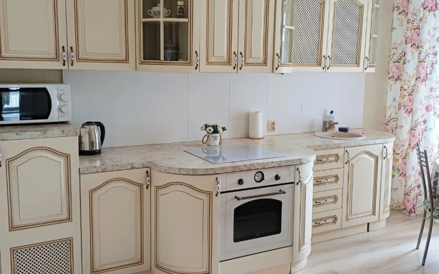 Lazurny Provans Flat