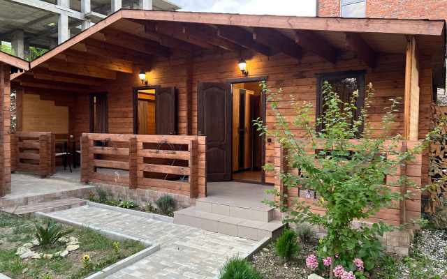 V Gostyakh U Zaura Private house