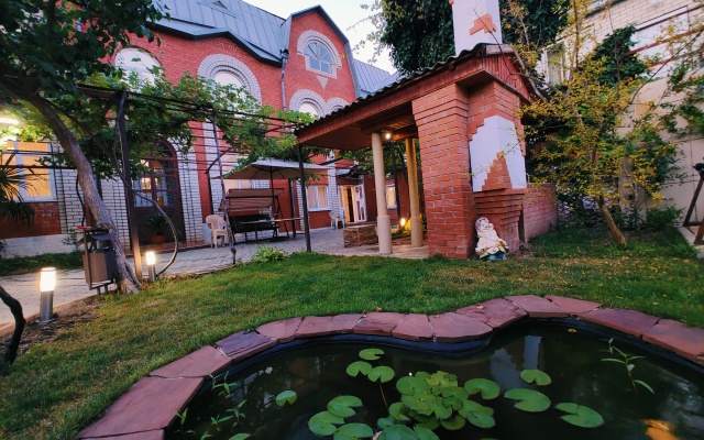 S Bassejnom Private House