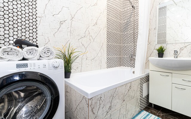 Апартаменты С Новым Ремонтом возле Парка Галицкого