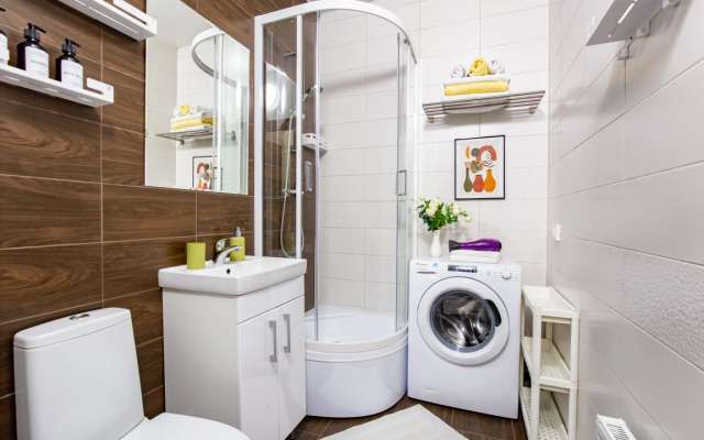 V 5 Minutakh Ot Metro Apartments