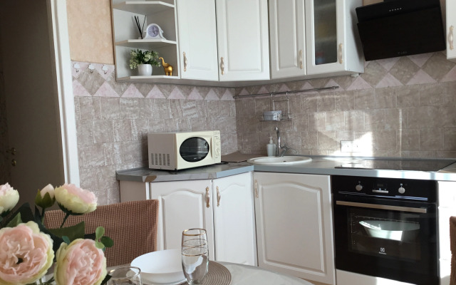 Naprotiv Kristalla Flat