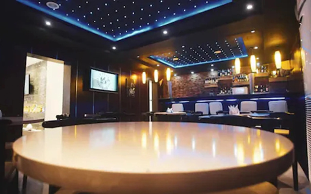 Отель Pasadena Suite