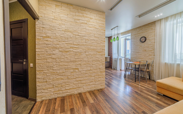 Flagman Apartments