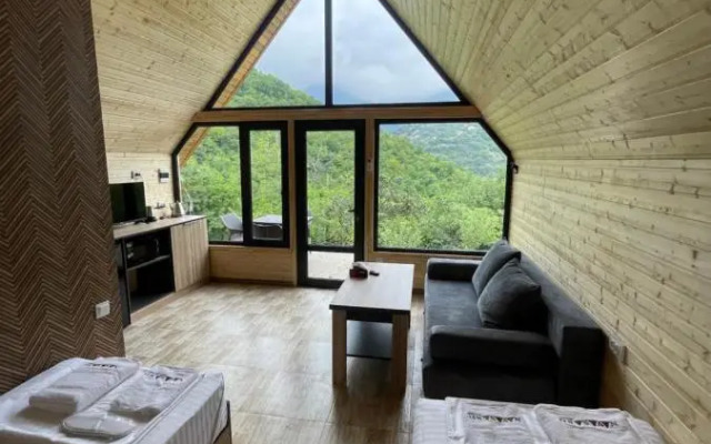 Navasard Resort Hotel