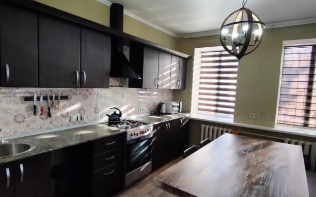 Частный дом с видом на санаторий