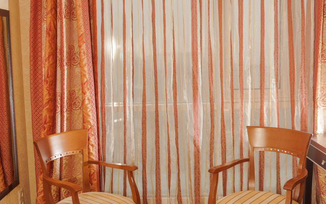 Parus Hotel