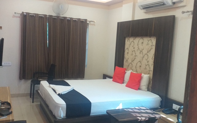 Royal Blue Meridian Inn Hotel