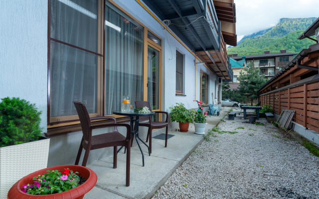 Апартаменты на Вознесенской 15а