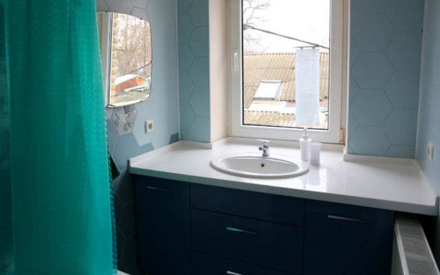 Na Chekhova 48 Private House