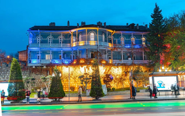 Blue Balcony Hotel
