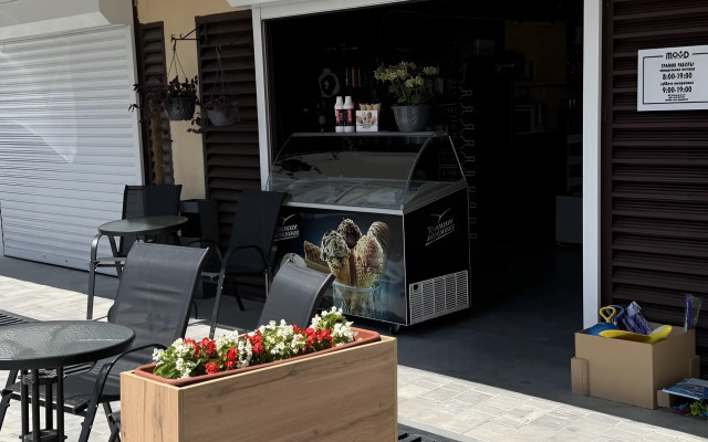 Uyutnaya Kvartira V Kurortnom Gorode Yalta Flat