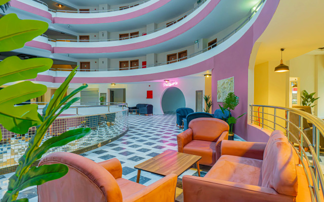 Pyxis Point Hotel - All Inclusive
