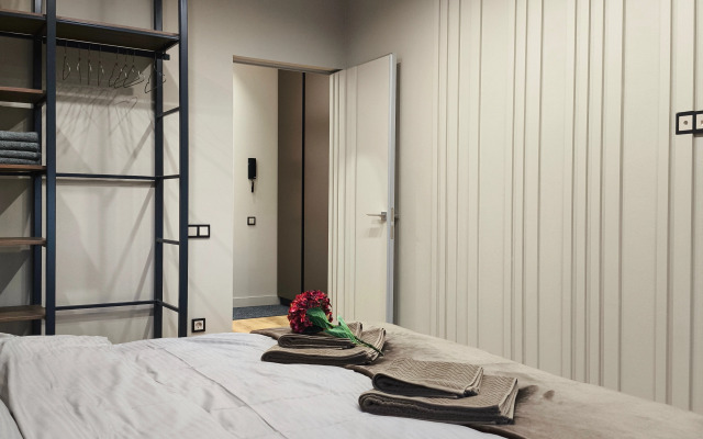 Апартаменты Новые уютные Клен в доме бизнес-класса с охраной