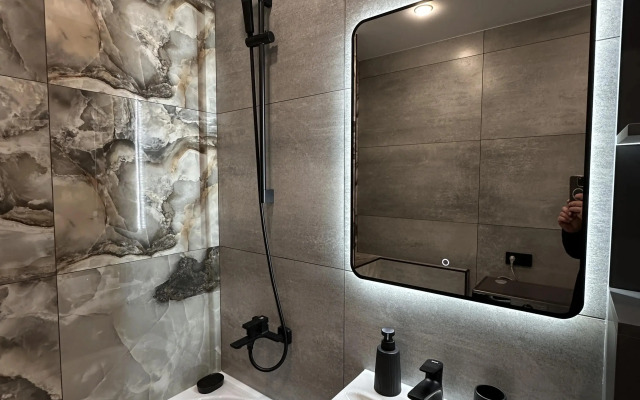 Апартаменты у Елены  ЖК Авиатор