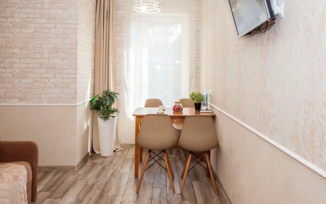 More Rooms na Marsovom Apartment