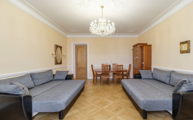 3 Spalni U Manezhnoy Ploschadi 8 gostei Apartments