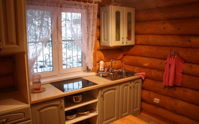 Pod Klych na Kompanyu do 14 chelovek Guest House