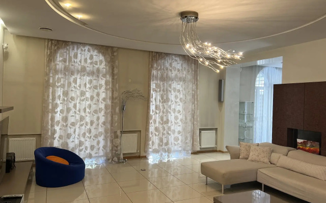 Частный дом Гагаринхаус