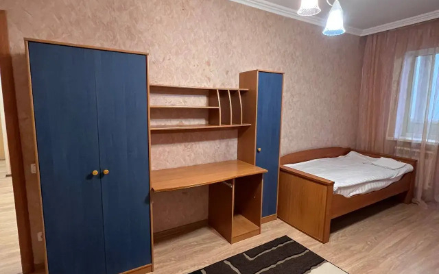 Abaia 61 Zamechatelnaya 4kh Komnatnaya Flat