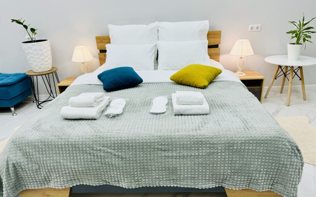 V Tsentre Goroda Na Uralskoj Apartments