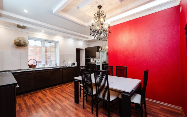 Dom S Basseynom I Saunoy V Khimkakh Starbeevo Private House