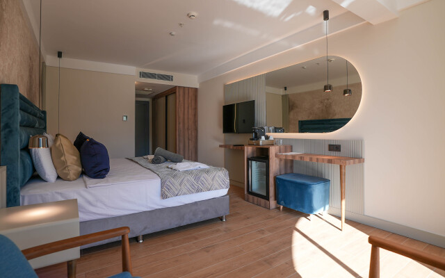 Ada Port Hotel - Adults Only